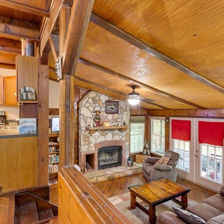 Mountaintop Ellijay Cabin With Private Hot Tub Εξωτερικό φωτογραφία