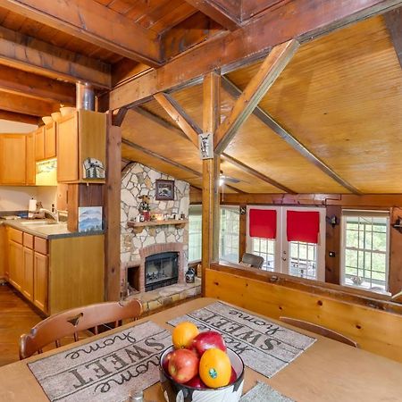 Mountaintop Ellijay Cabin With Private Hot Tub Εξωτερικό φωτογραφία